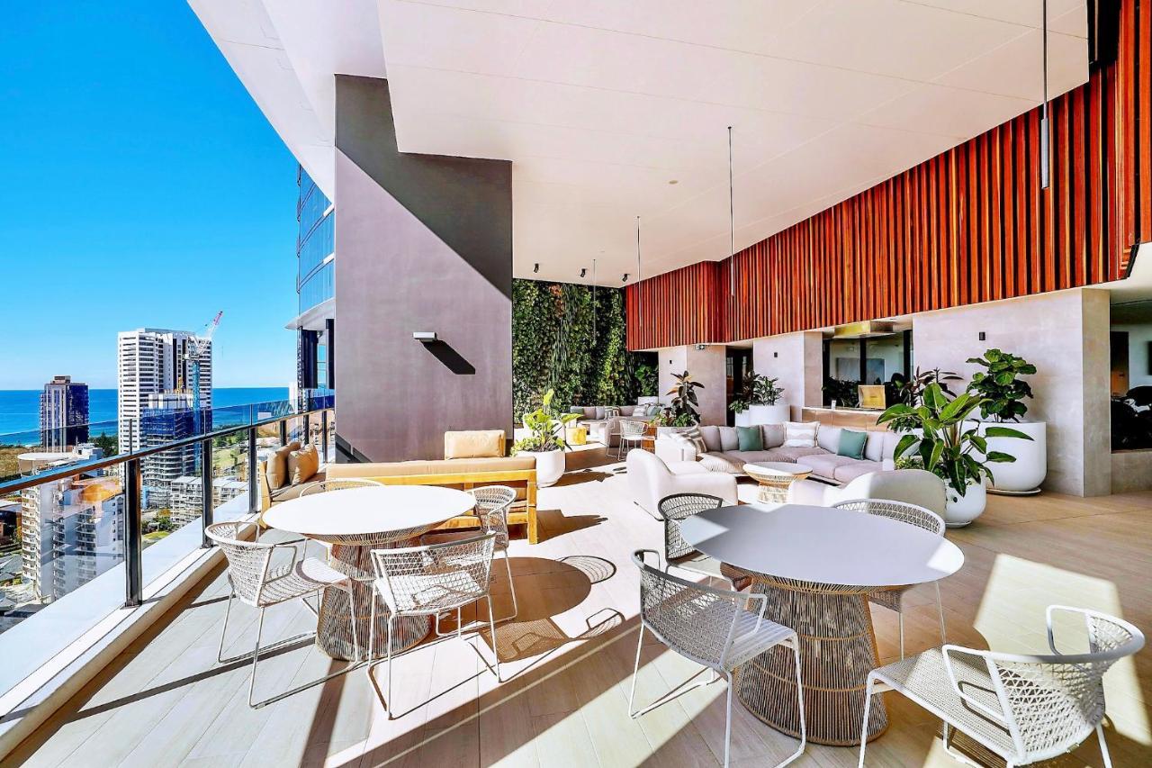 Luxury S Casino Residences Broadbeach - Holiday Paradise Голд-Кост Экстерьер фото