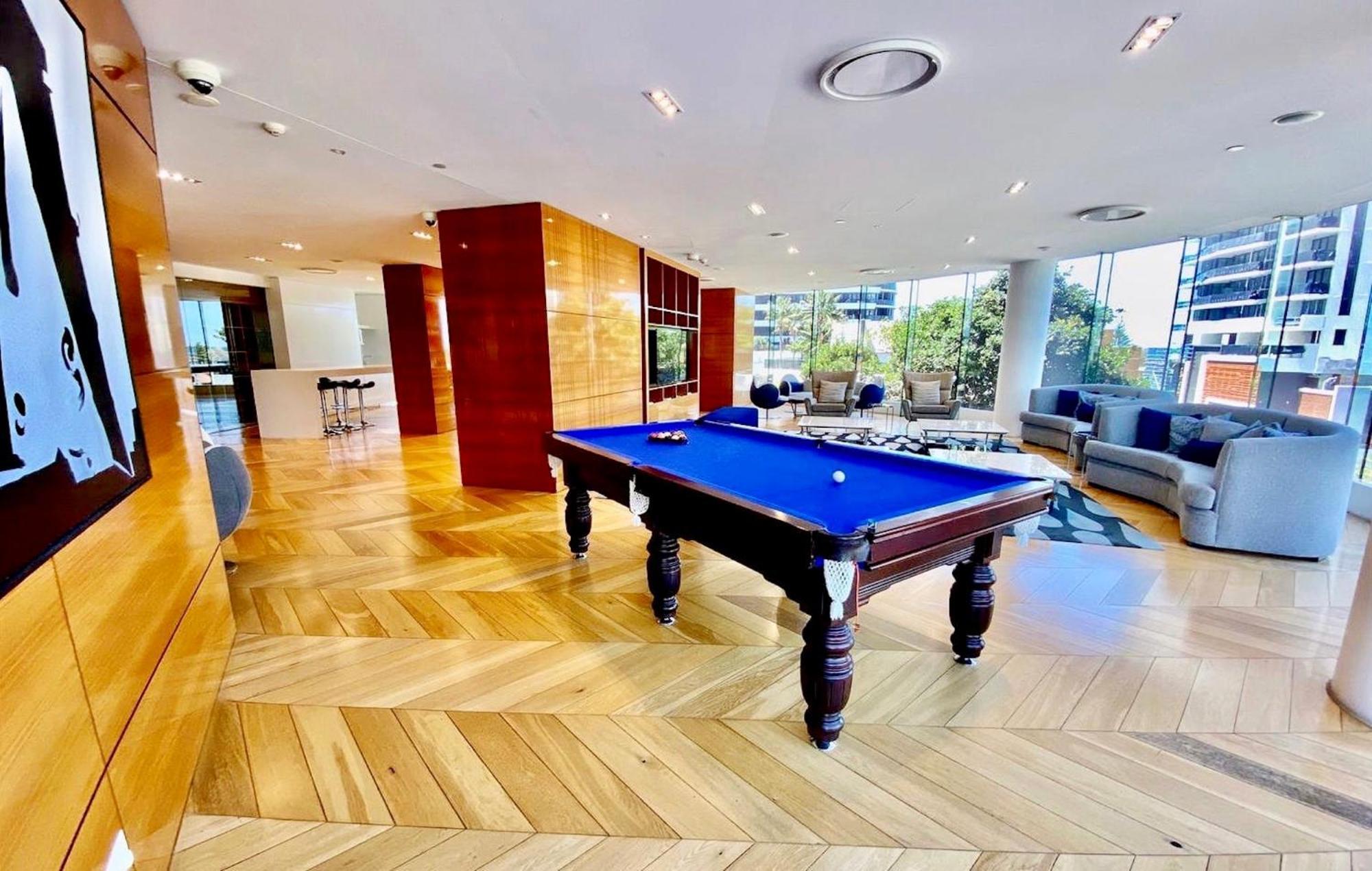 Luxury S Casino Residences Broadbeach - Holiday Paradise Голд-Кост Номер фото