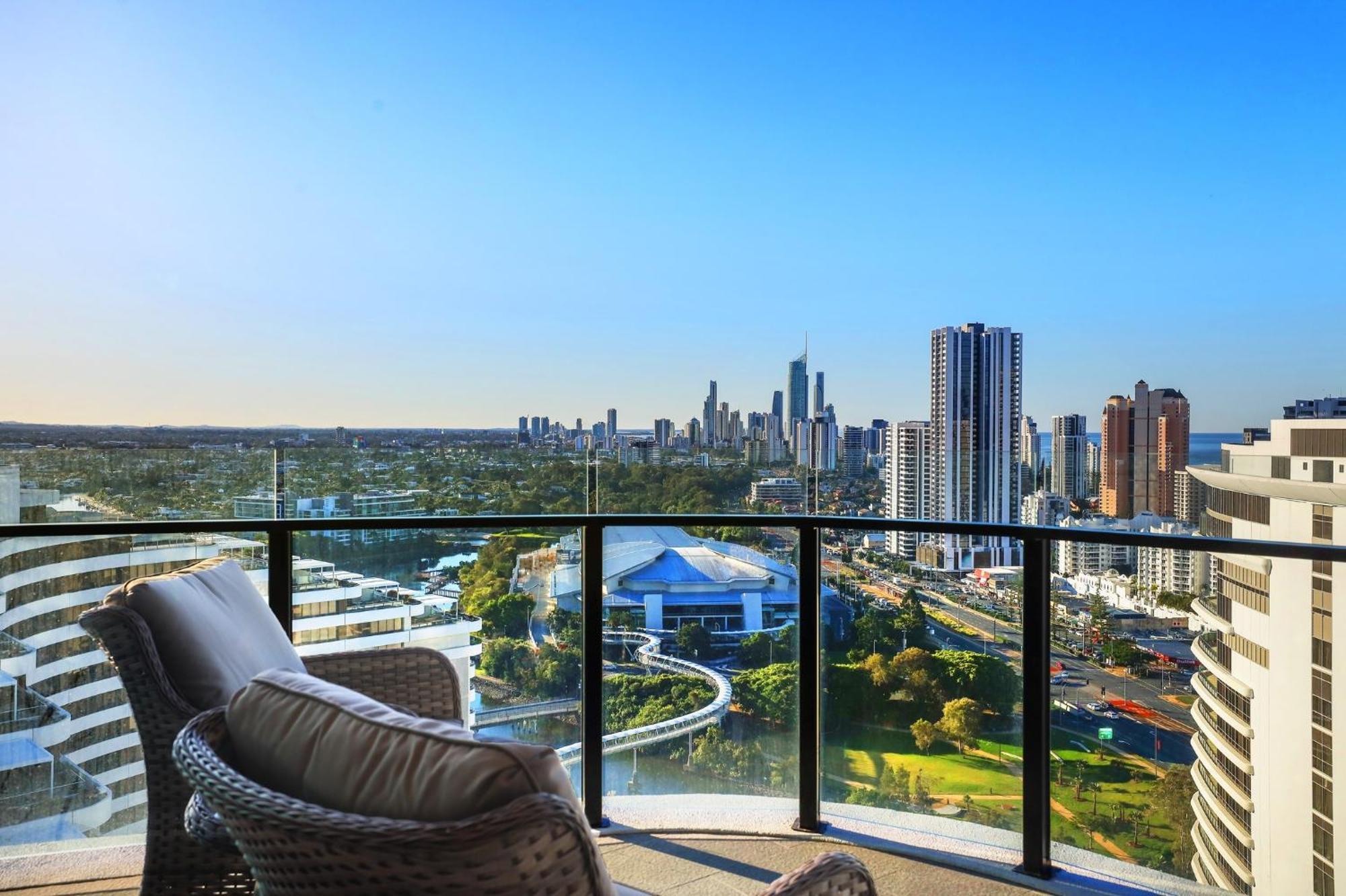 Luxury S Casino Residences Broadbeach - Holiday Paradise Голд-Кост Номер фото