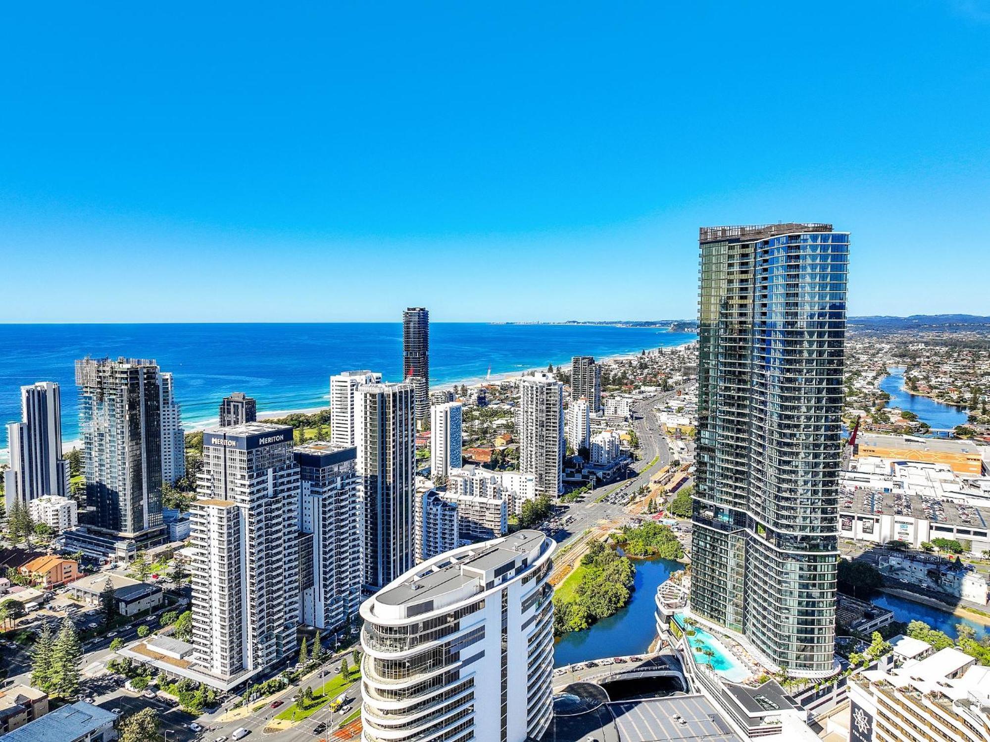 Luxury S Casino Residences Broadbeach - Holiday Paradise Голд-Кост Экстерьер фото