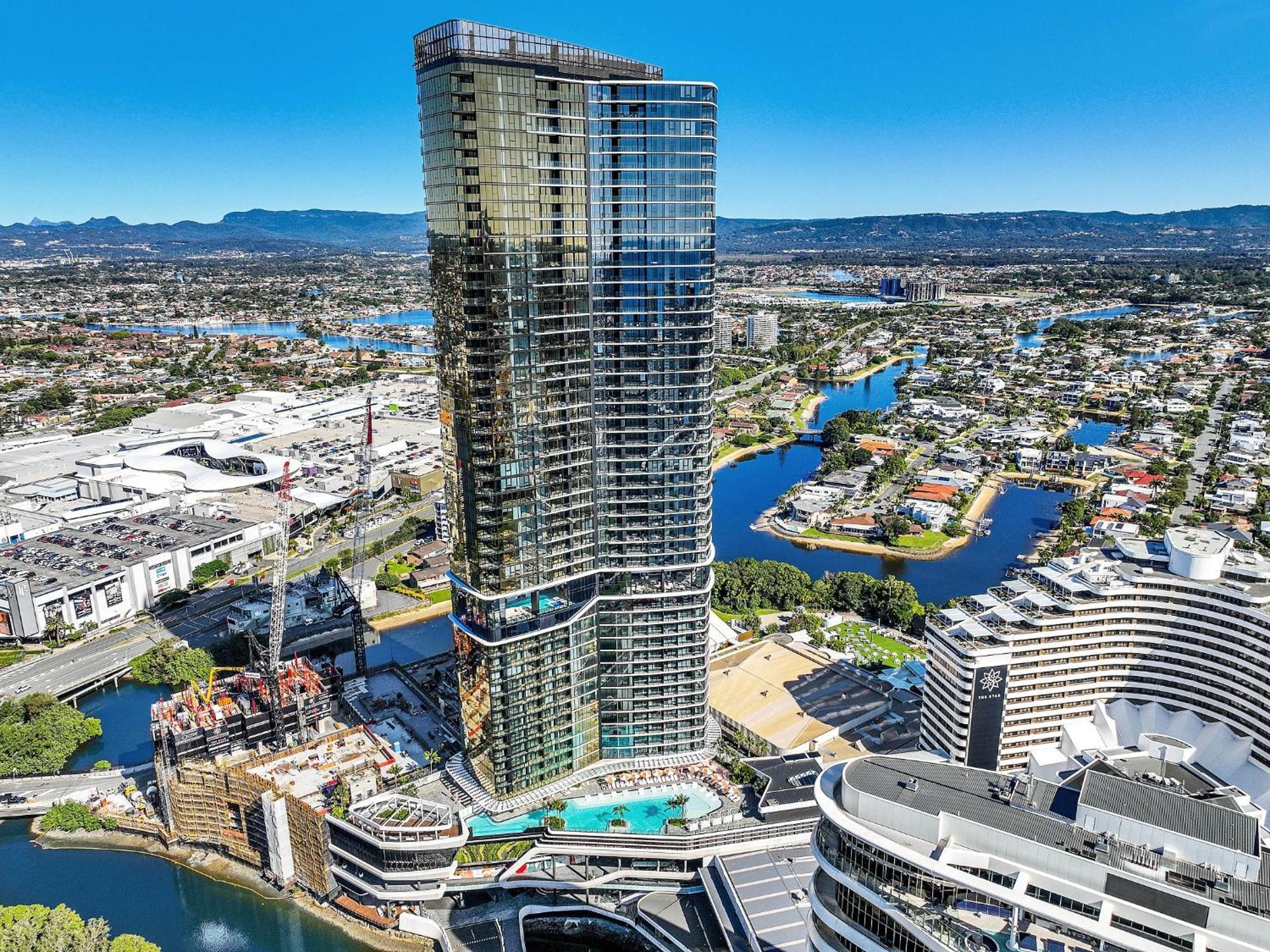 Luxury S Casino Residences Broadbeach - Holiday Paradise Голд-Кост Экстерьер фото